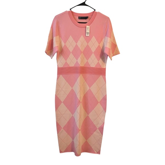 NWT NY & Co Argyle Short Sleeve Knit Sweater Dress Women’s SZ Medium in Pink - Picture 2 of 7